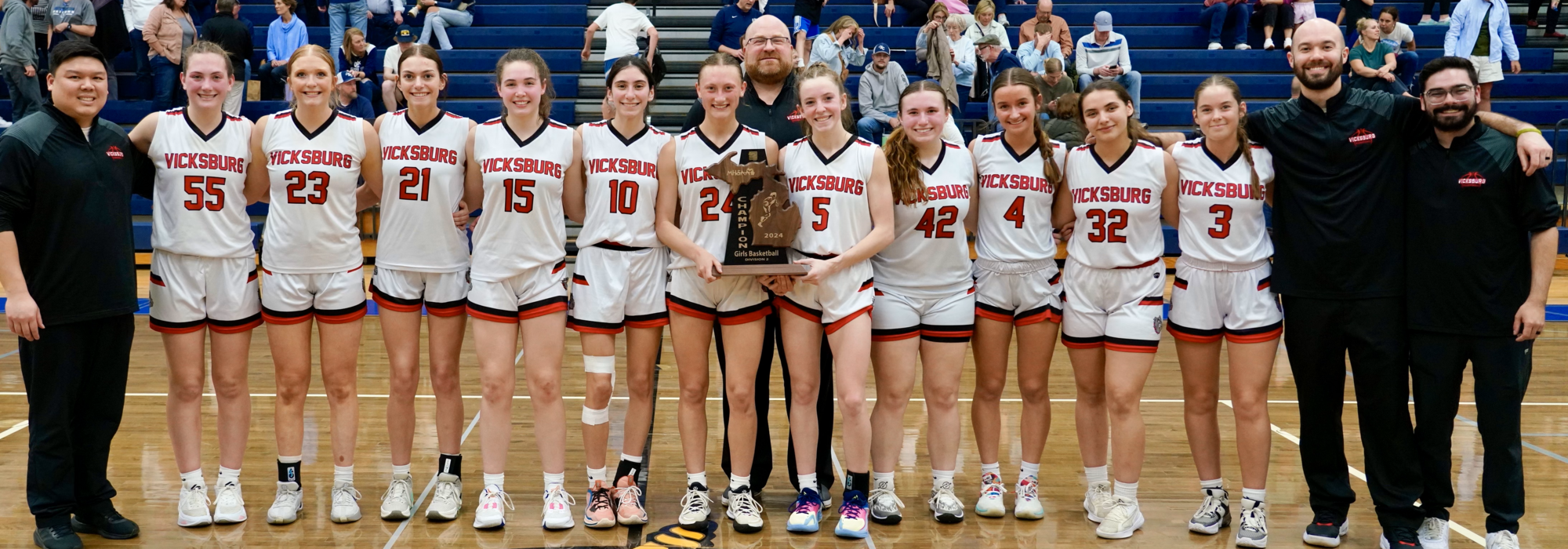 Girls basketball Regional champions